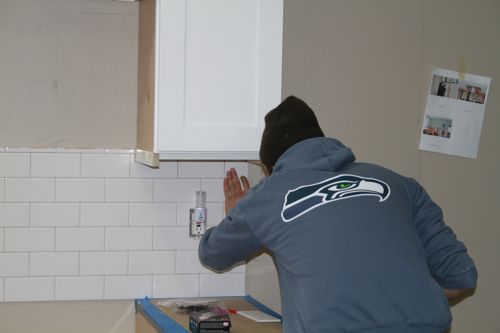 wpid-InstallingTileDay2afterremuddingwall-3-2010-12-15-09-00.jpg